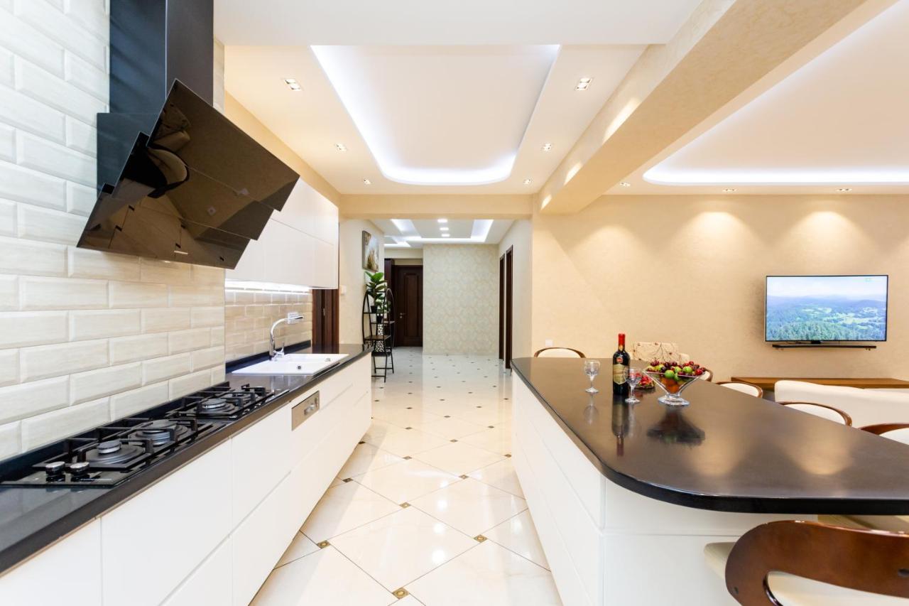 Central Cozy 3Bd-2Bath Apartment Tbilisi Eksteriør bilde